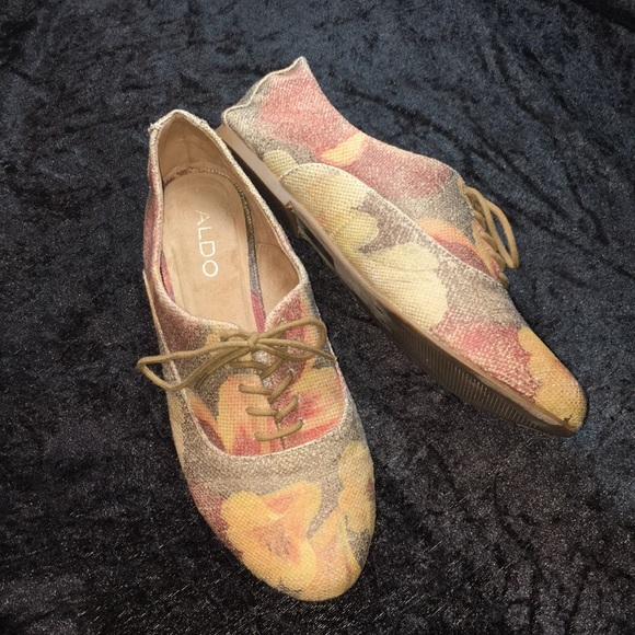 Aldo Shoes - Aldo Flats Floral Canvas
